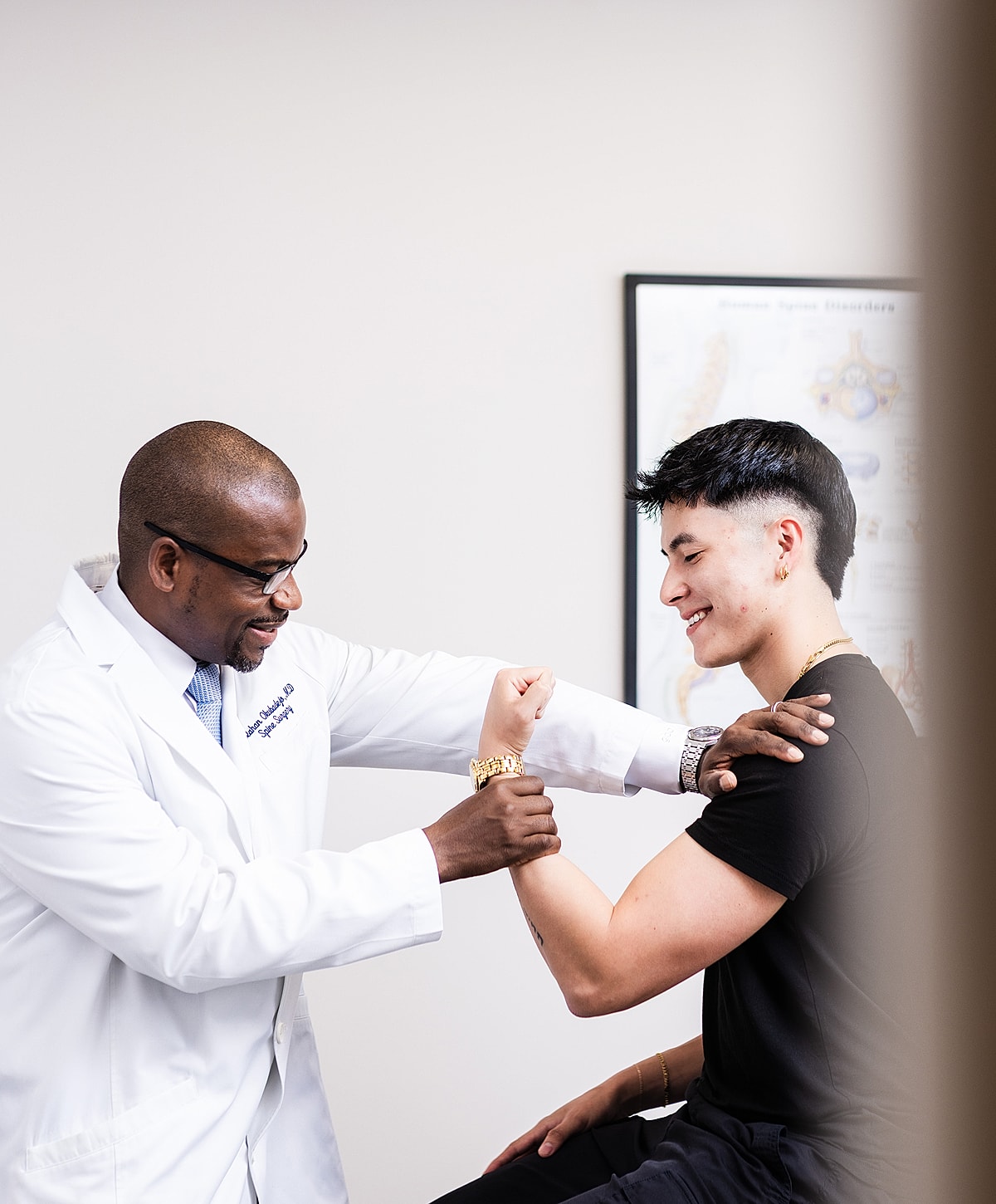 cervical fracture treatment doctor examining patient in medical office.